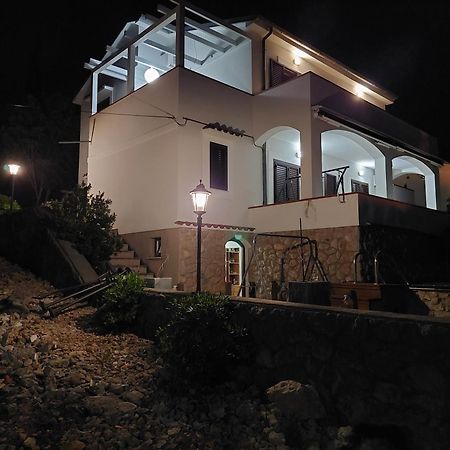 Willa Ferry **** Prizna Exterior foto